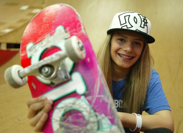 Skateboard-girl-alana-smith