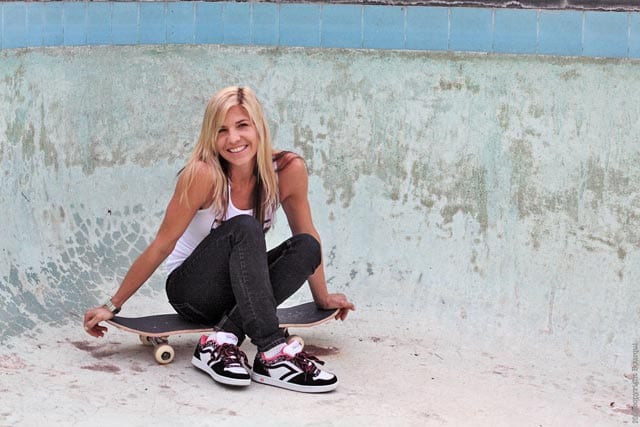 Skateboard-girl-holly-lyons