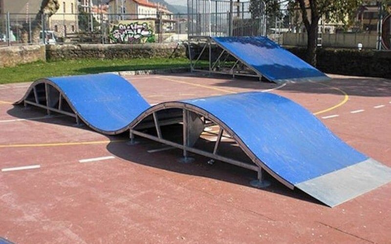 wave skateboard ramps